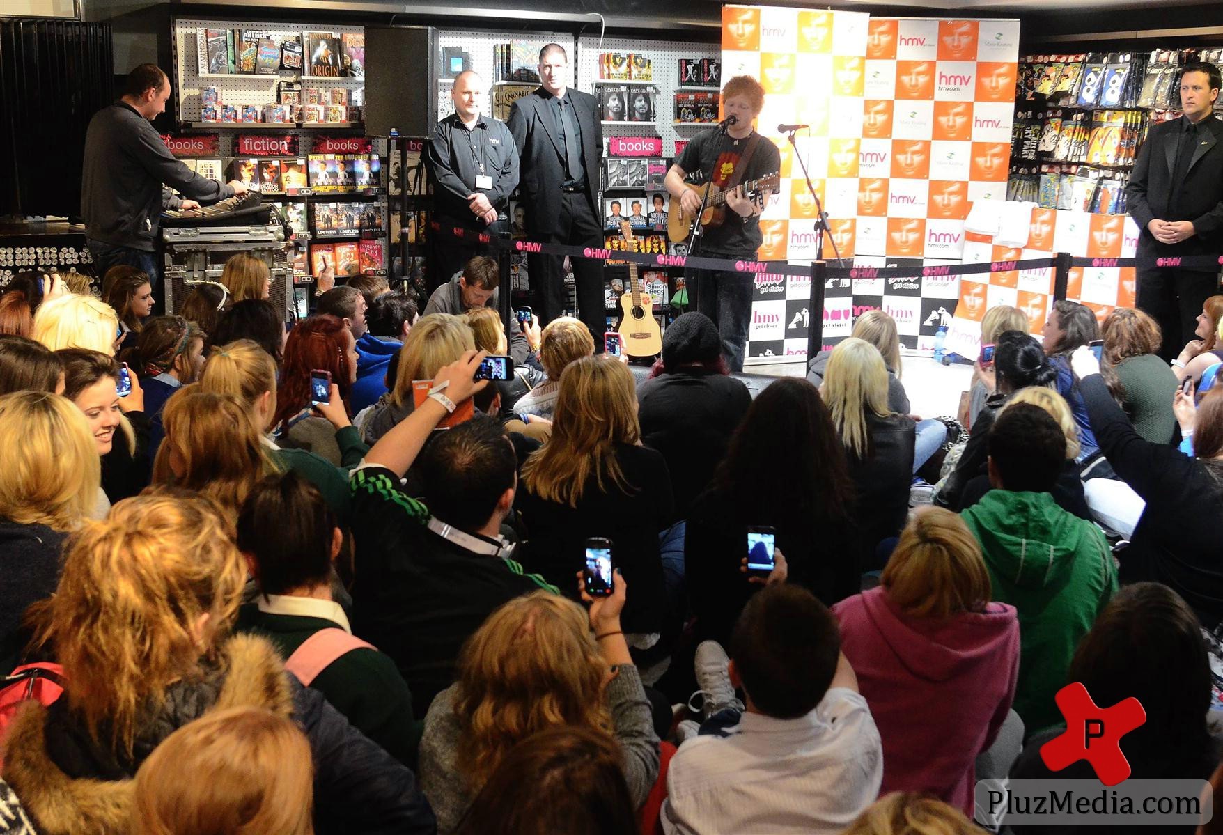 Ed Sheeran performs songs from his album '+' at HMV | Picture 83988